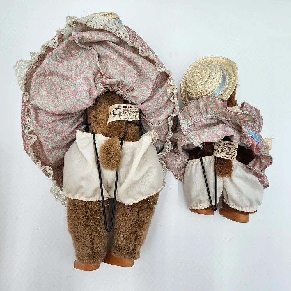 Robert Raikes Lucille Daphne Bears Wood Face 1991 Display Set Tags Box Included‎